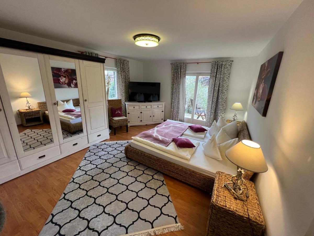 Alpen Suite Tegernsee - Grosse Sonnenterasse Und Idyllischer Garten Бад Виезее Екстериор снимка